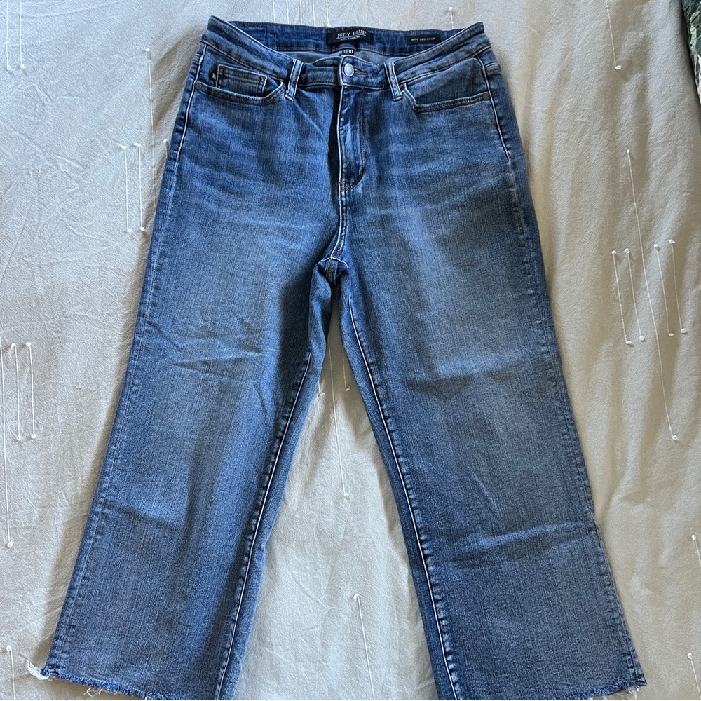 Judy Blue Wide Leg Crop Jeans